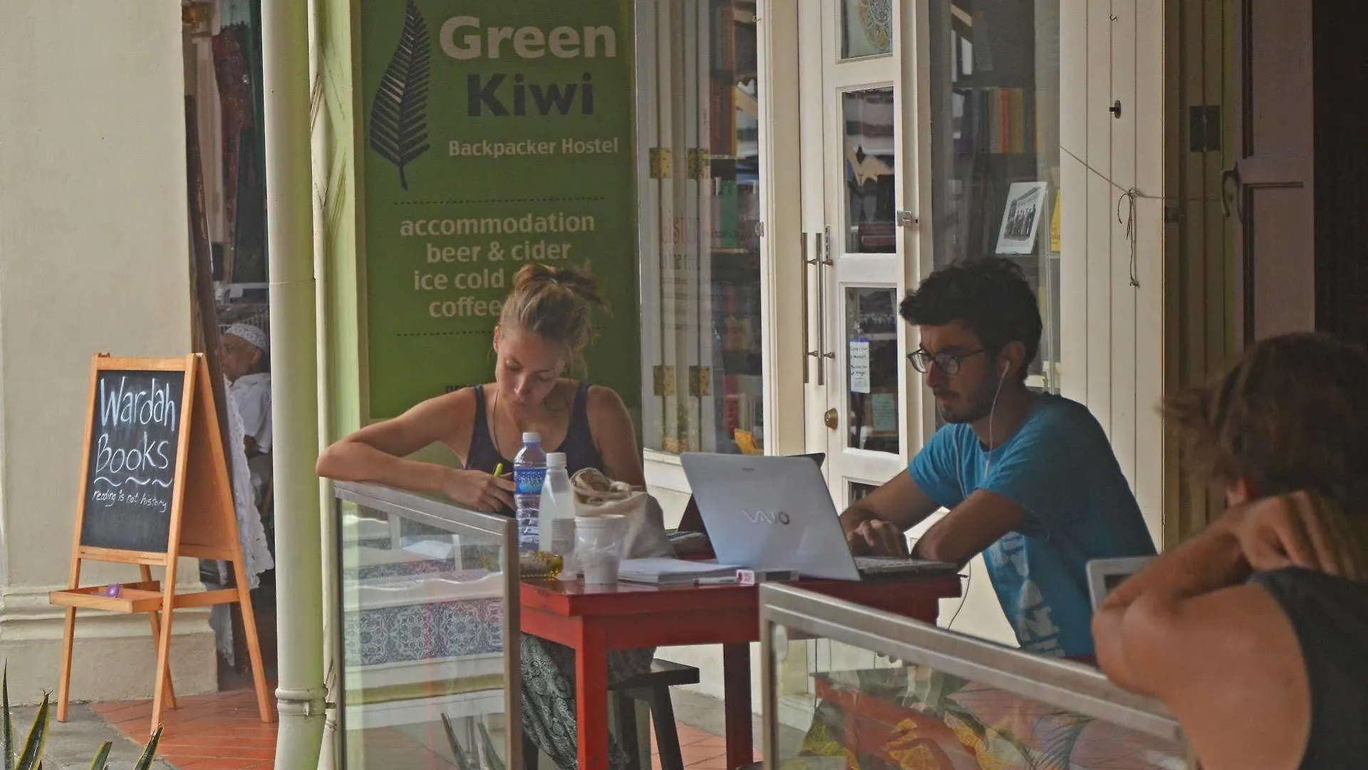 Sleepy Kiwi Backpacker Hostel - Bugis Singapore Hotel